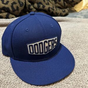 New Era 7 3/8 fitted LA Dodgers cap. Excellent condition